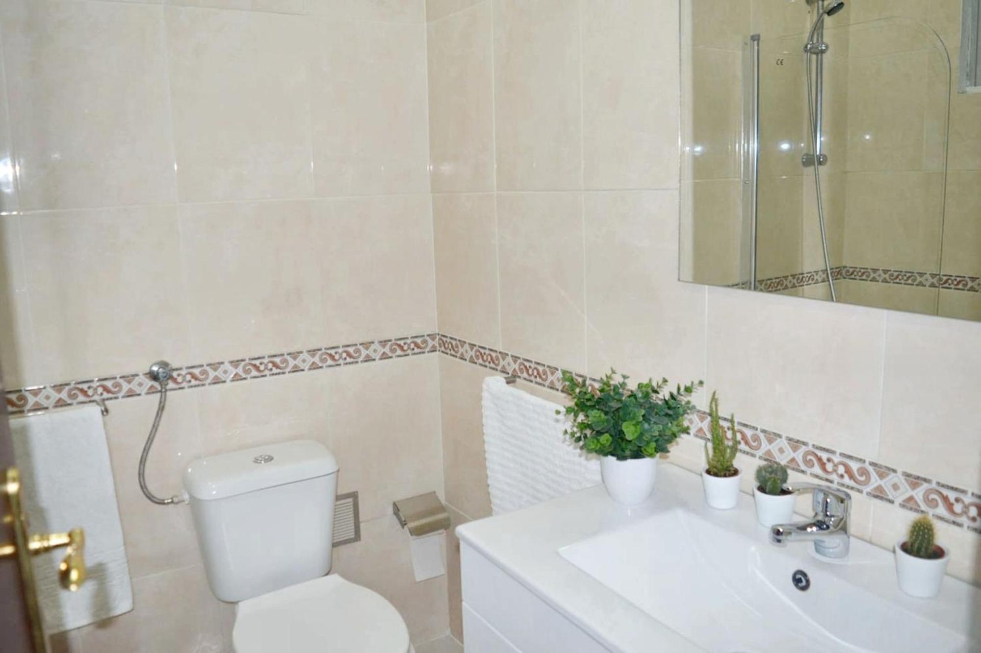 Comfortable Apartment With Balcony And Sea View In Lisbon 50 M² Luaran gambar