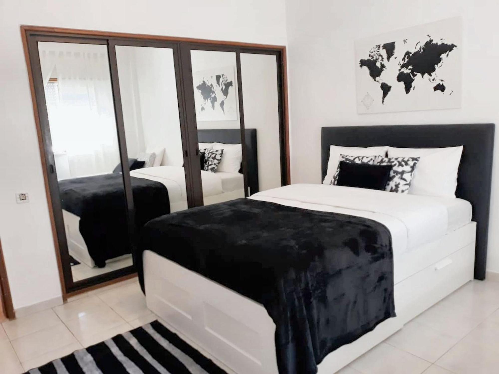 Comfortable Apartment With Balcony And Sea View In Lisbon 50 M² Luaran gambar